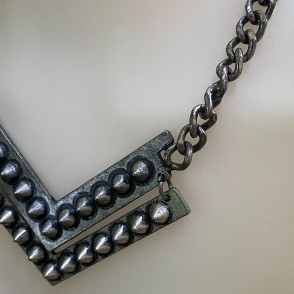 Y2K Grunge Metal Spike Necklace - Picture 2 of 2